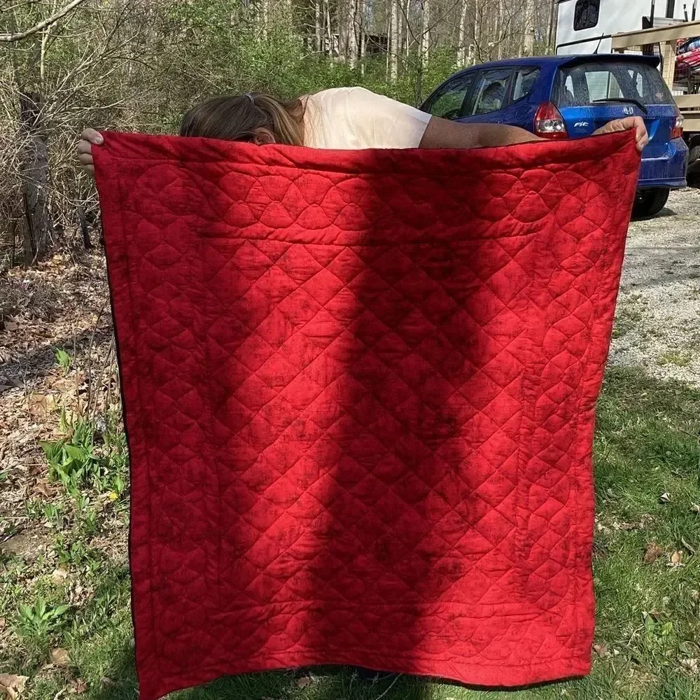 NWT Sparkling Christmas Quilt with Four Borders